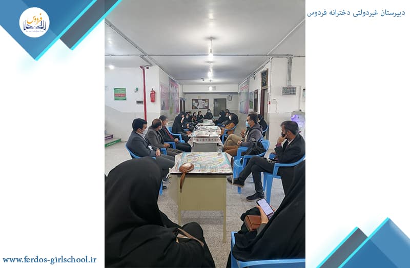 دانش اموزان نمونه مدرسه ما